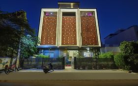 Square 9 Inn - A Boutique Hotel